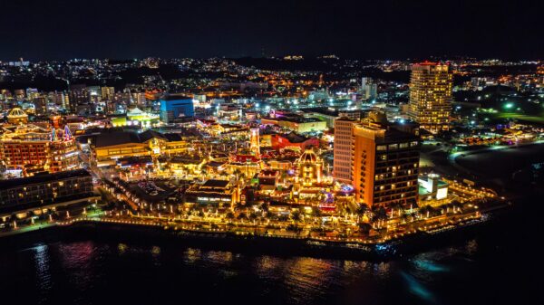 American-Village-Illumination-17